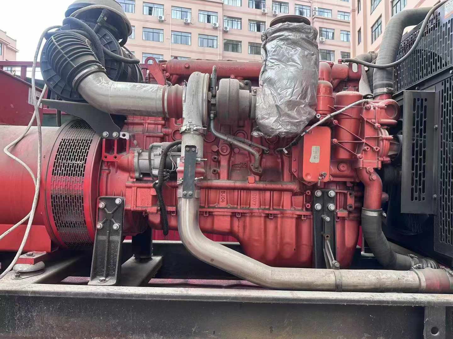 丽江如何选择适合 600kW 柴油发电机组的过载保护器？